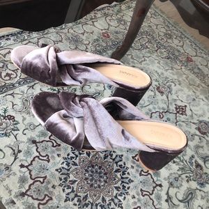 Kaanas Silver Velvet Knot Slides